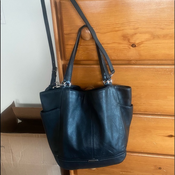 Tote - Picture 5 of 6